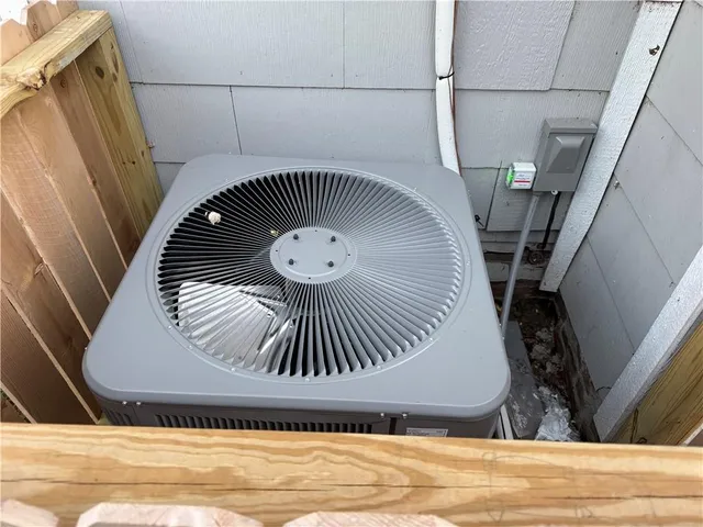 $208,000 | 308 16th Street, Lexington, MO 64067