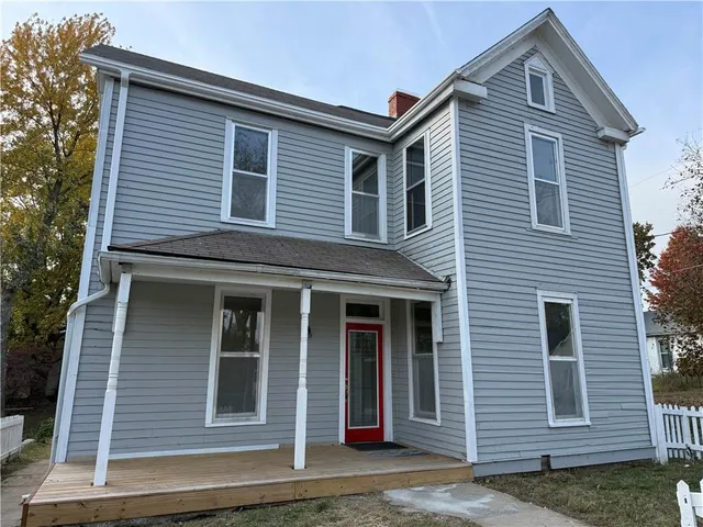 $208,000 | 308 16th Street, Lexington, MO 64067