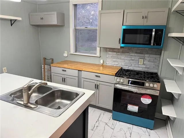 $208,000 | 308 16th Street, Lexington, MO 64067