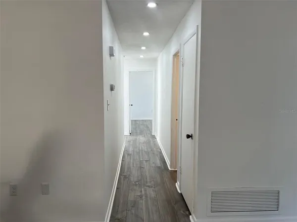 $230,000 | 5701 Southeast 2nd Place, Ocala, FL 34480