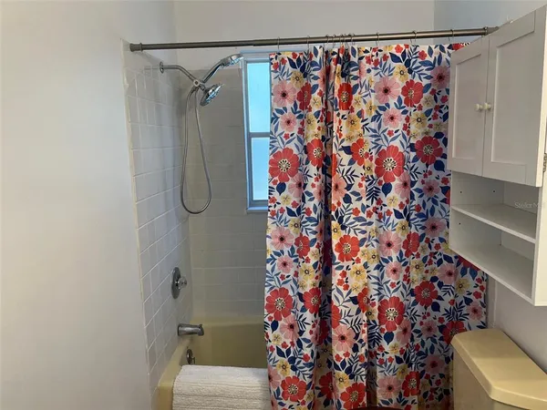 $230,000 | 5701 Southeast 2nd Place, Ocala, FL 34480