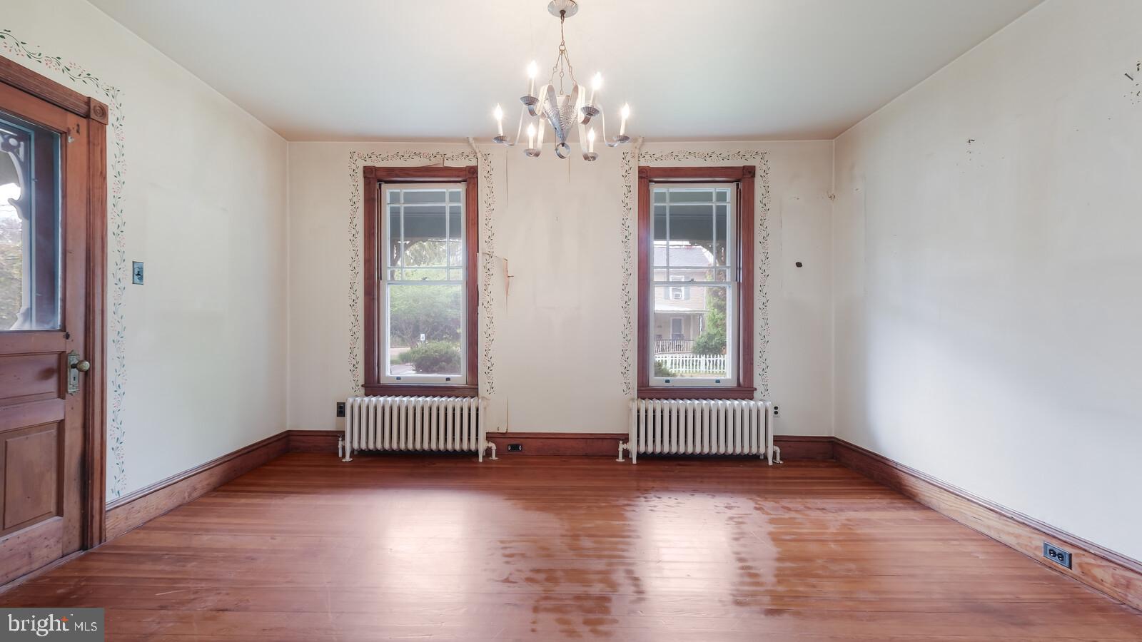 805 Township Line Road Newtown, PA 18940 - Photo 17 of 40 Living Room