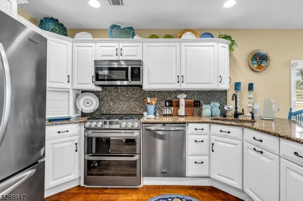 $975,000 | 423 Lakeside Boulevard, Hopatcong, NJ 07843