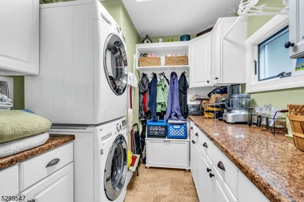 $975,000 | 423 Lakeside Boulevard, Hopatcong, NJ 07843