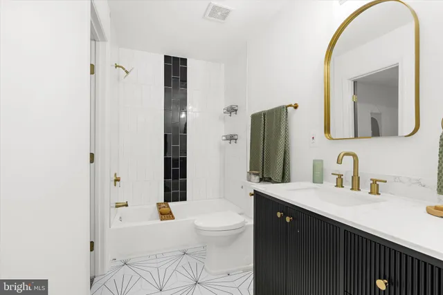 $424,900 | 1917 Campbell Drive, Suitland, MD 20746