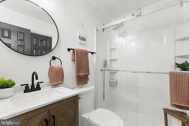 $424,900 | 1917 Campbell Drive, Suitland, MD 20746