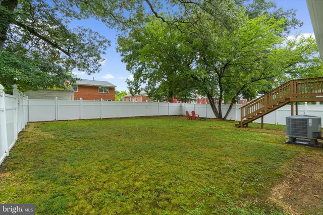 $424,900 | 1917 Campbell Drive, Suitland, MD 20746