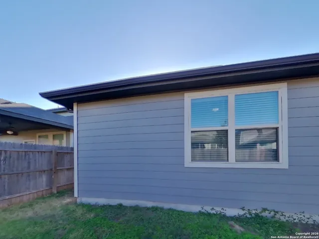 $1,589 | 13307 Badlands Bend, St. Hedwig, TX 78152