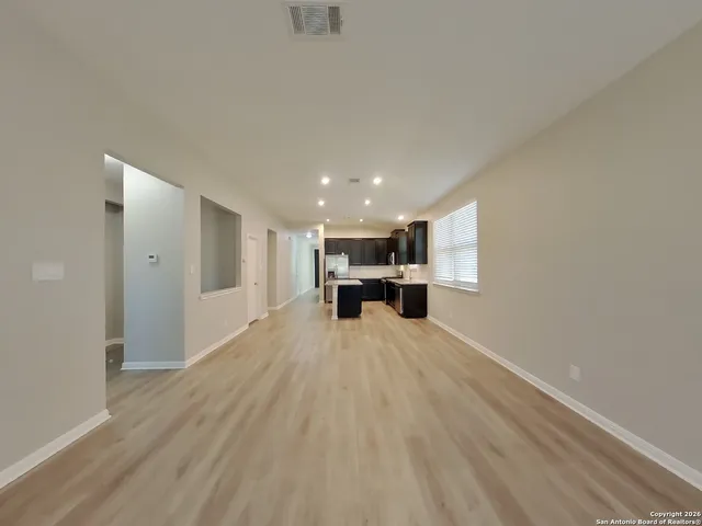 $1,589 | 13307 Badlands Bend, St. Hedwig, TX 78152