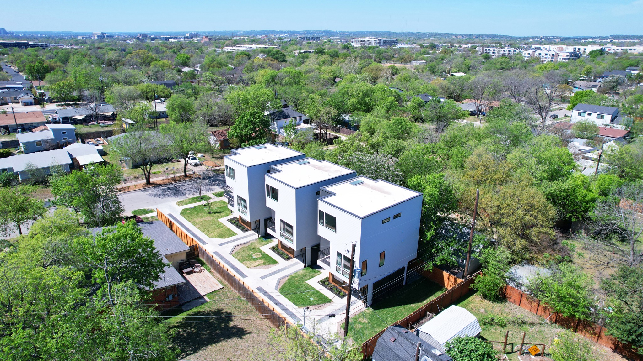 100 West Odell Street, Unit 1 Austin, TX 78752 - Photo 33 of 39 an aerial view of a house with a garden