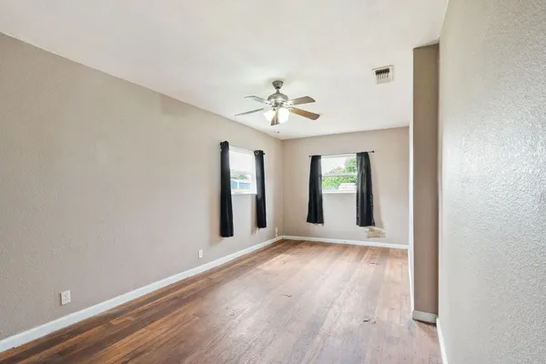 $360,000 | 5410 Mendocino Boulevard, Sacramento, CA 95820
