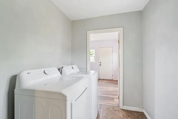 $360,000 | 5410 Mendocino Boulevard, Sacramento, CA 95820