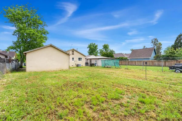 $360,000 | 5410 Mendocino Boulevard, Sacramento, CA 95820