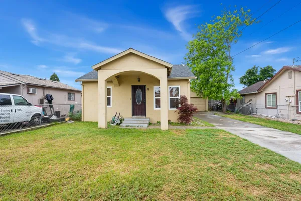 $360,000 | 5410 Mendocino Boulevard, Sacramento, CA 95820