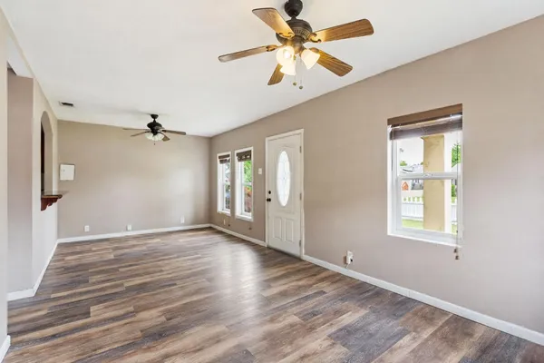 $360,000 | 5410 Mendocino Boulevard, Sacramento, CA 95820