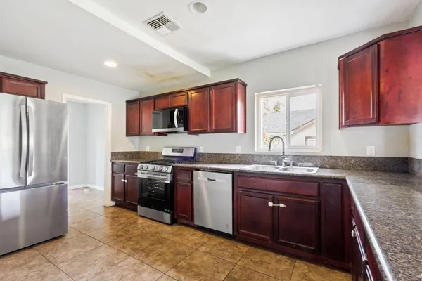 $360,000 | 5410 Mendocino Boulevard, Sacramento, CA 95820