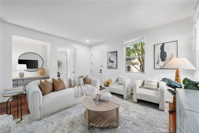 $1,750,000 | 26 Twin Gables, Irvine, CA 92620