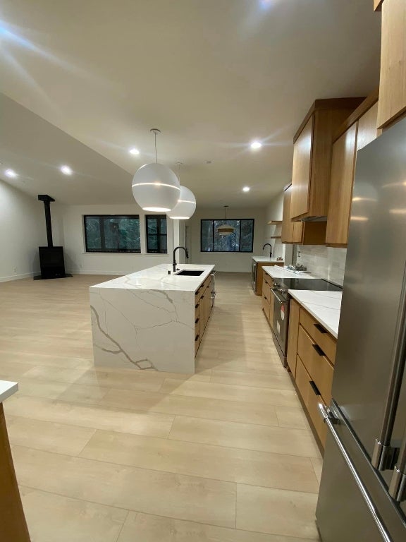 548 Skyview Road Mount Shasta, CA 96067 - Photo 9 of 22 Gallery Image 9