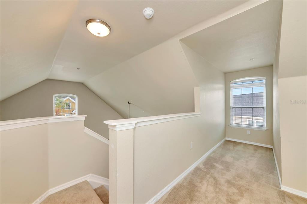 5560 Rosehill Road, Unit 201 Sarasota, FL 34233 - Photo 16 of 61