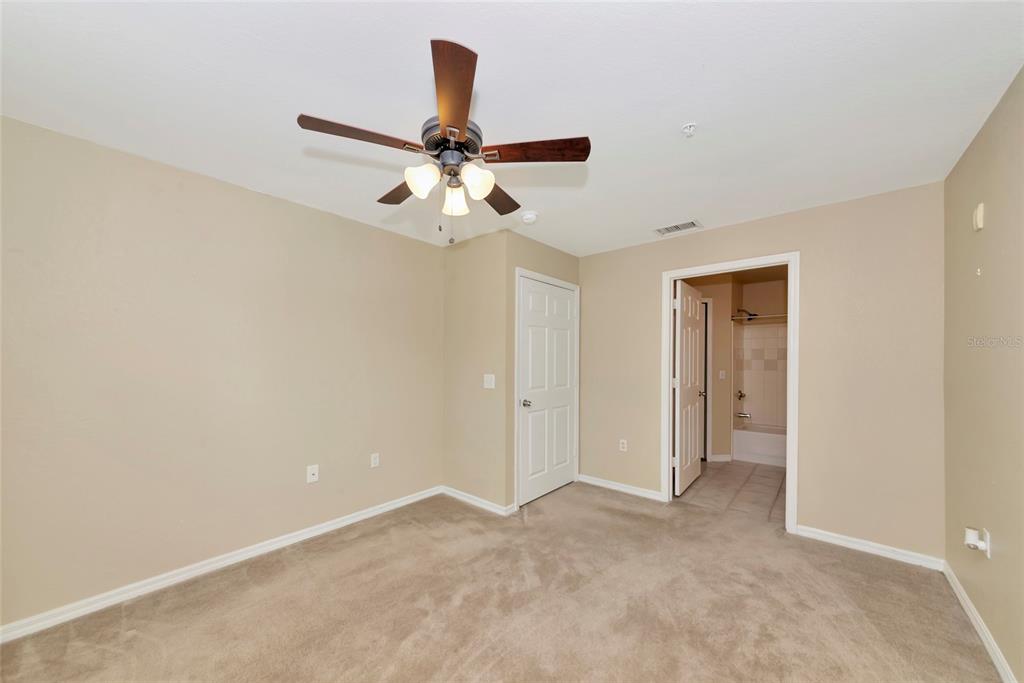 5560 Rosehill Road, Unit 201 Sarasota, FL 34233 - Photo 29 of 61
