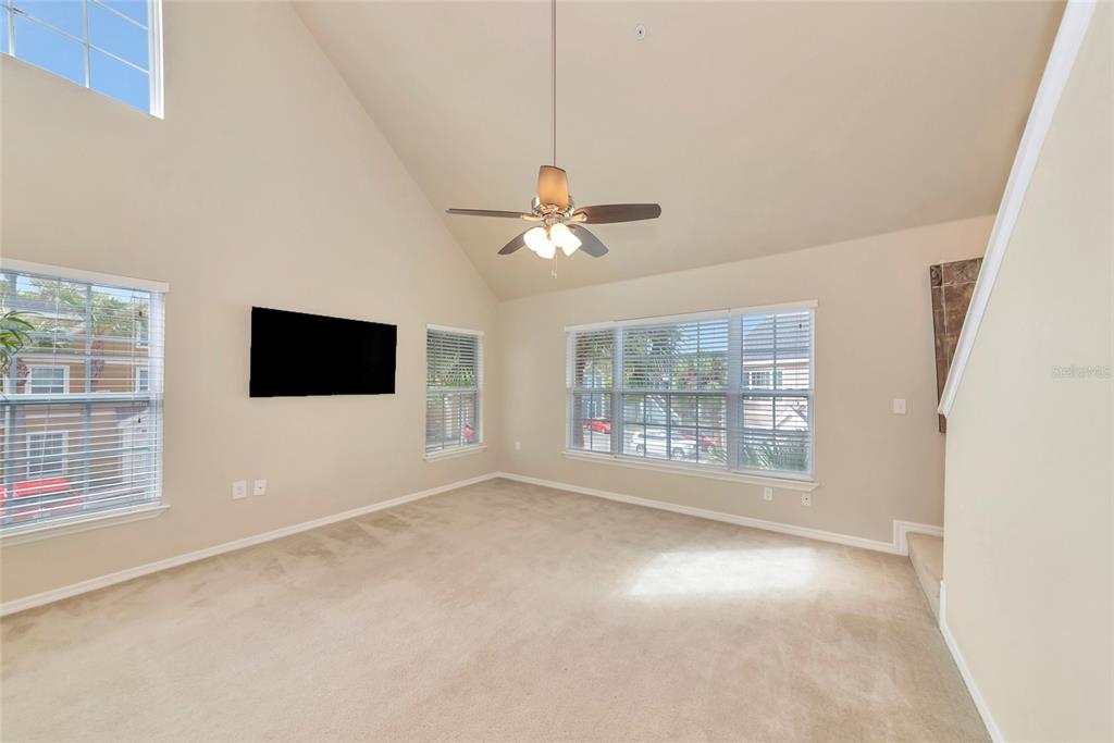 5560 Rosehill Road, Unit 201 Sarasota, FL 34233 - Photo 4 of 61