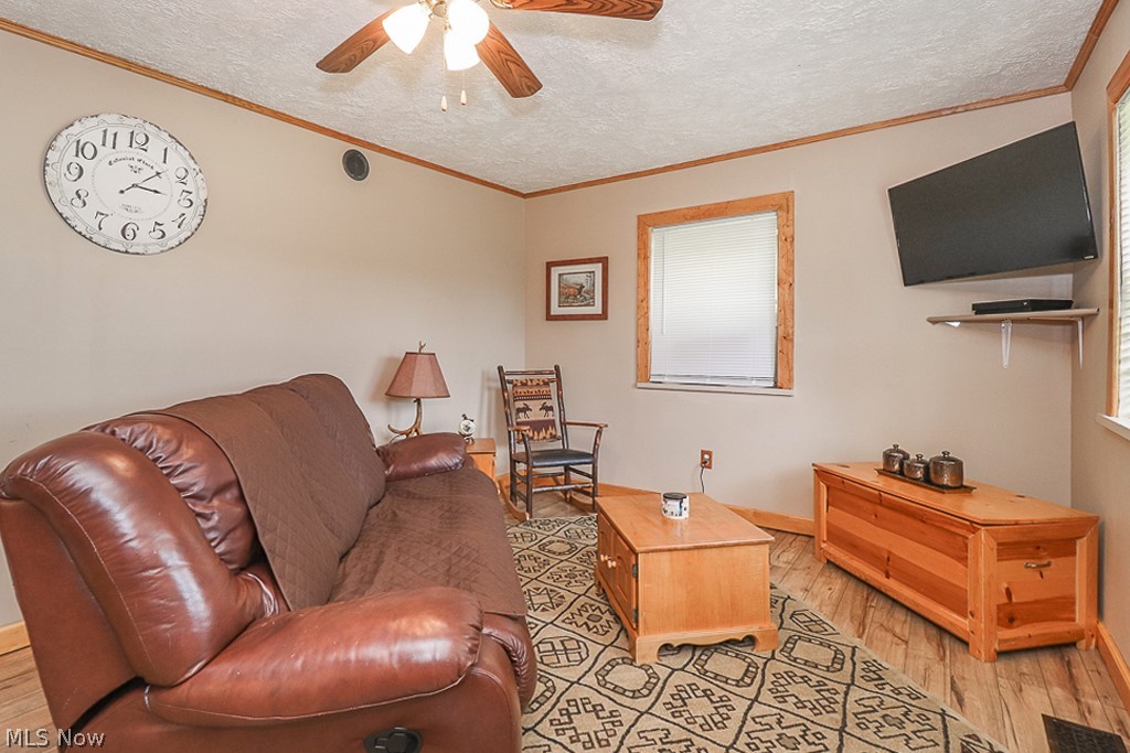 43592 Parsons Road Oberlin, OH 44074 - Photo 2 of 25
