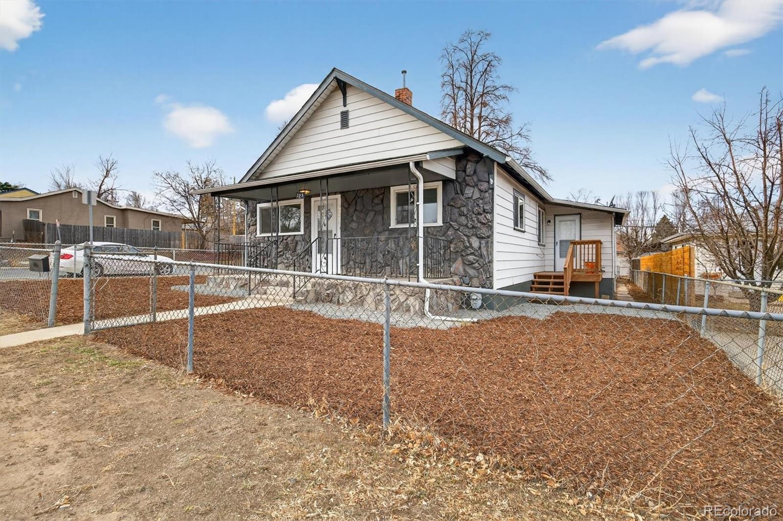 a house view with a outdoor space