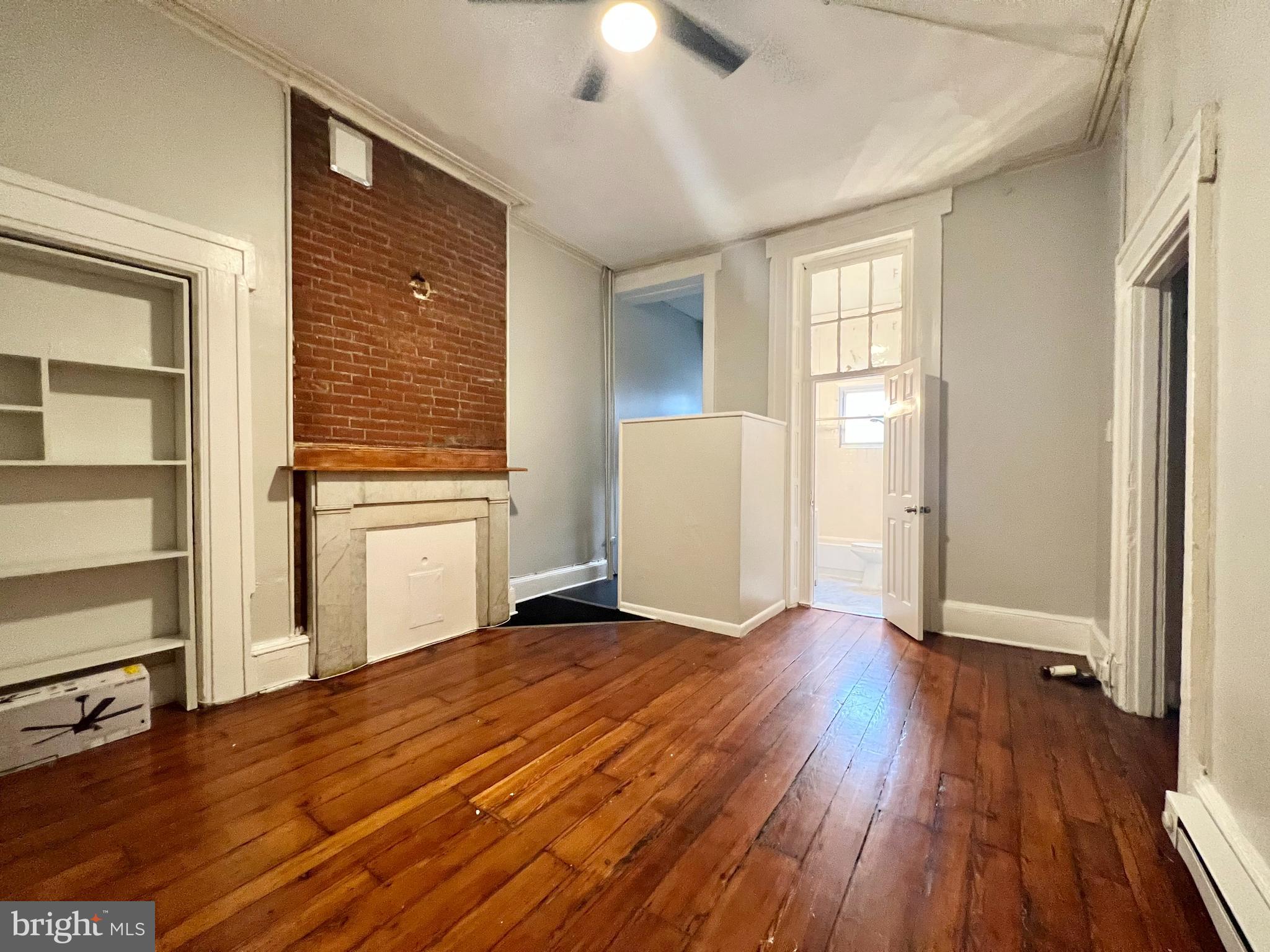 735 Spruce Street, Unit 2F Philadelphia, PA 19106 - Photo 1 of 11