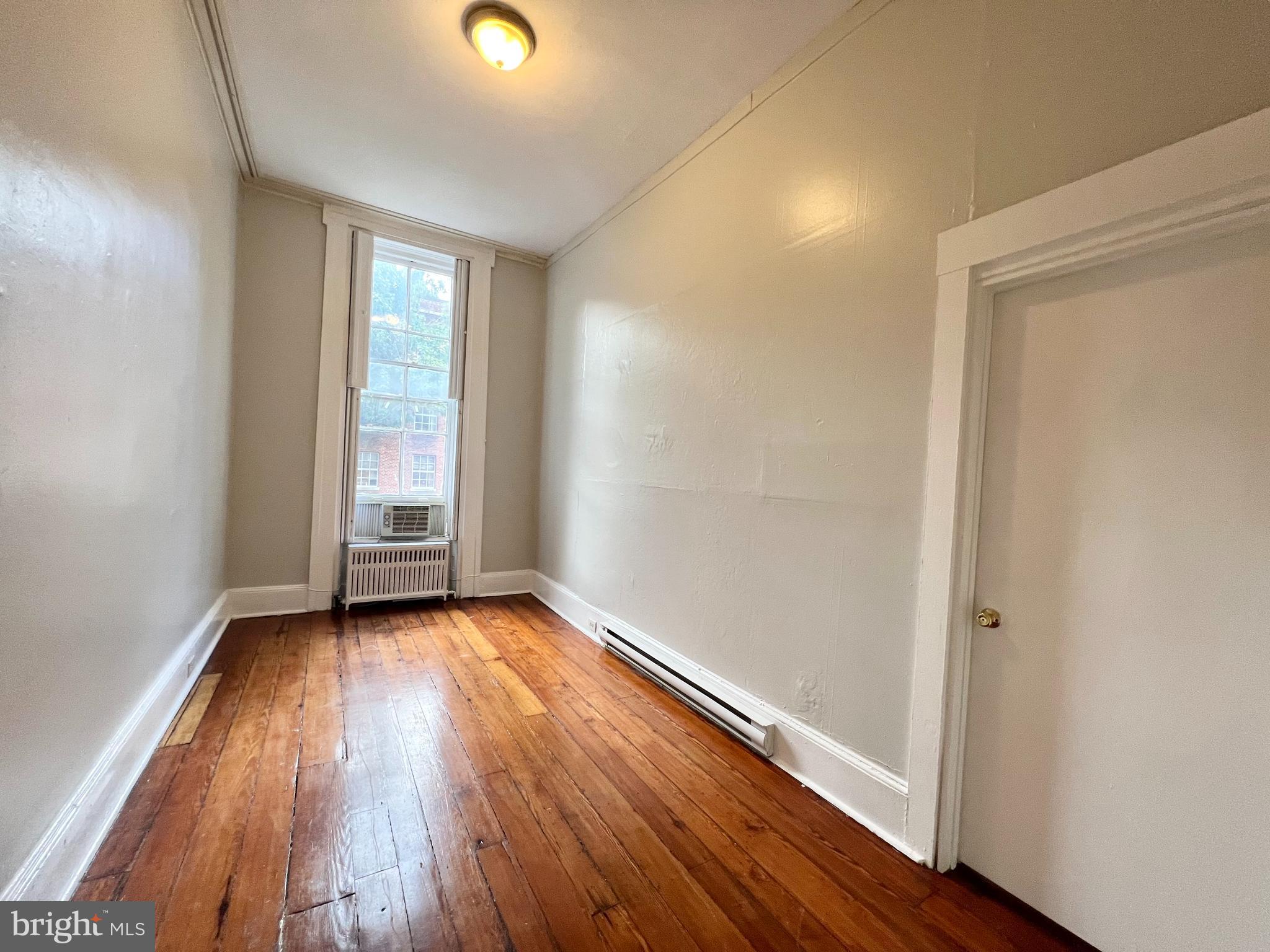 735 Spruce Street, Unit 2F Philadelphia, PA 19106 - Photo 6 of 11