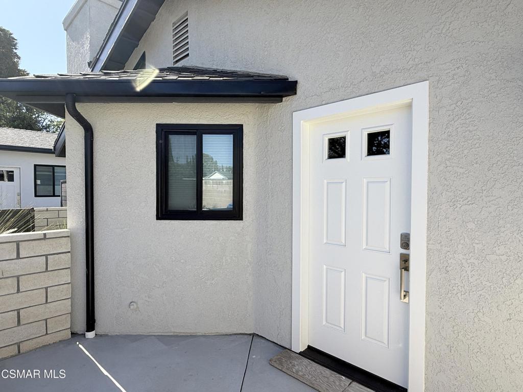 4245 Juneau Circle, Unit C Simi Valley, CA 93063 - Photo 2 of 24