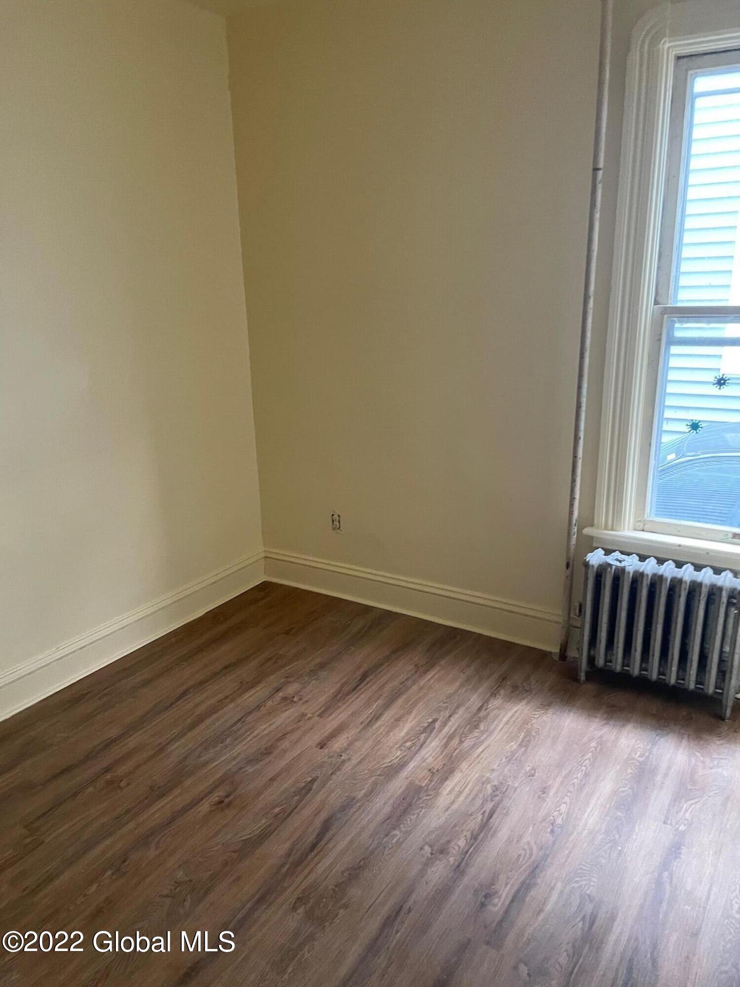 515 Summit Avenue Schenectady, NY 12307 - Photo 6 of 9 IMG_2276