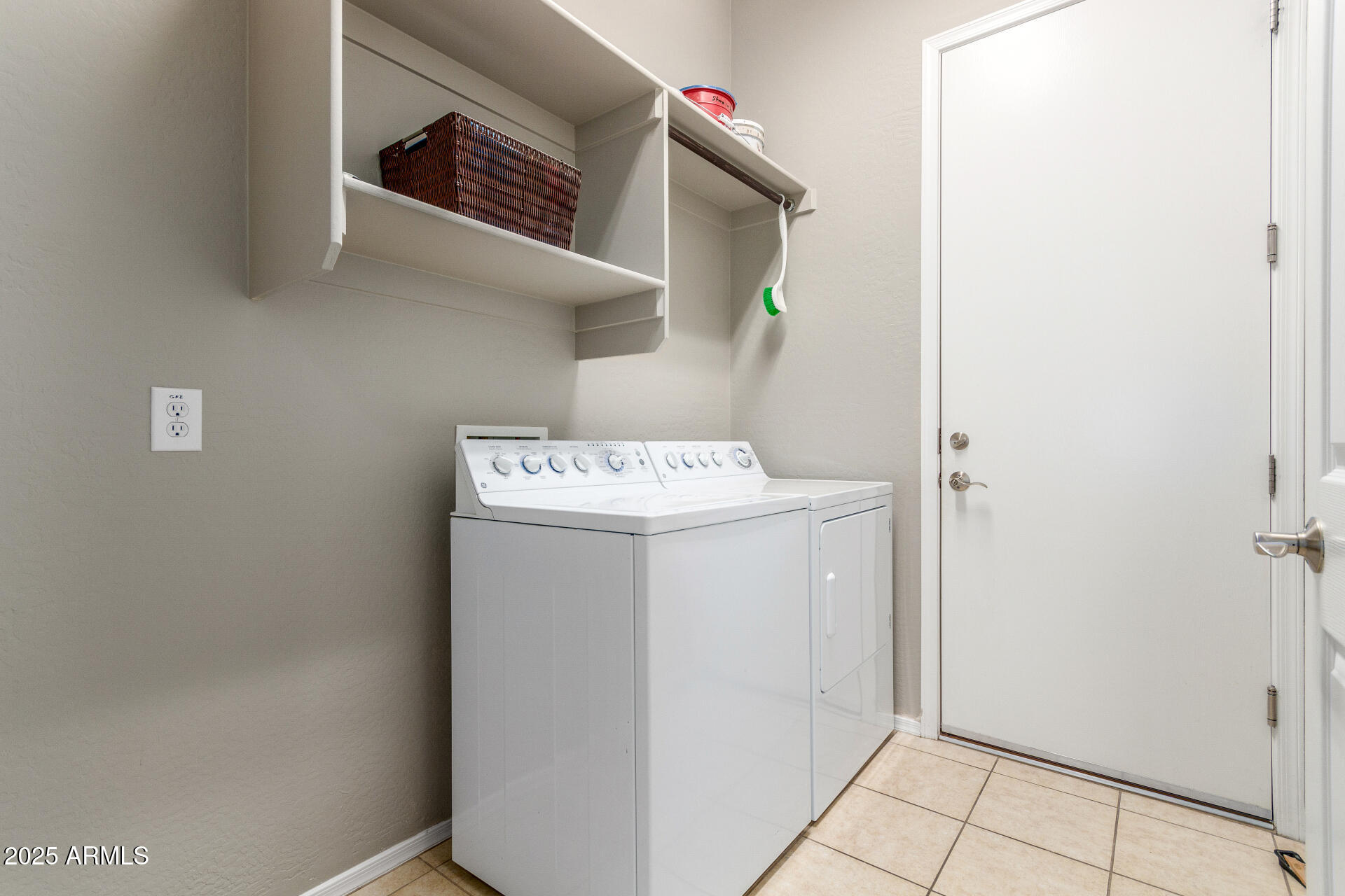 4553 East Narrowleaf Drive Gilbert, AZ 85298 - Photo 26 of 60 a utility room with dryer and washer
