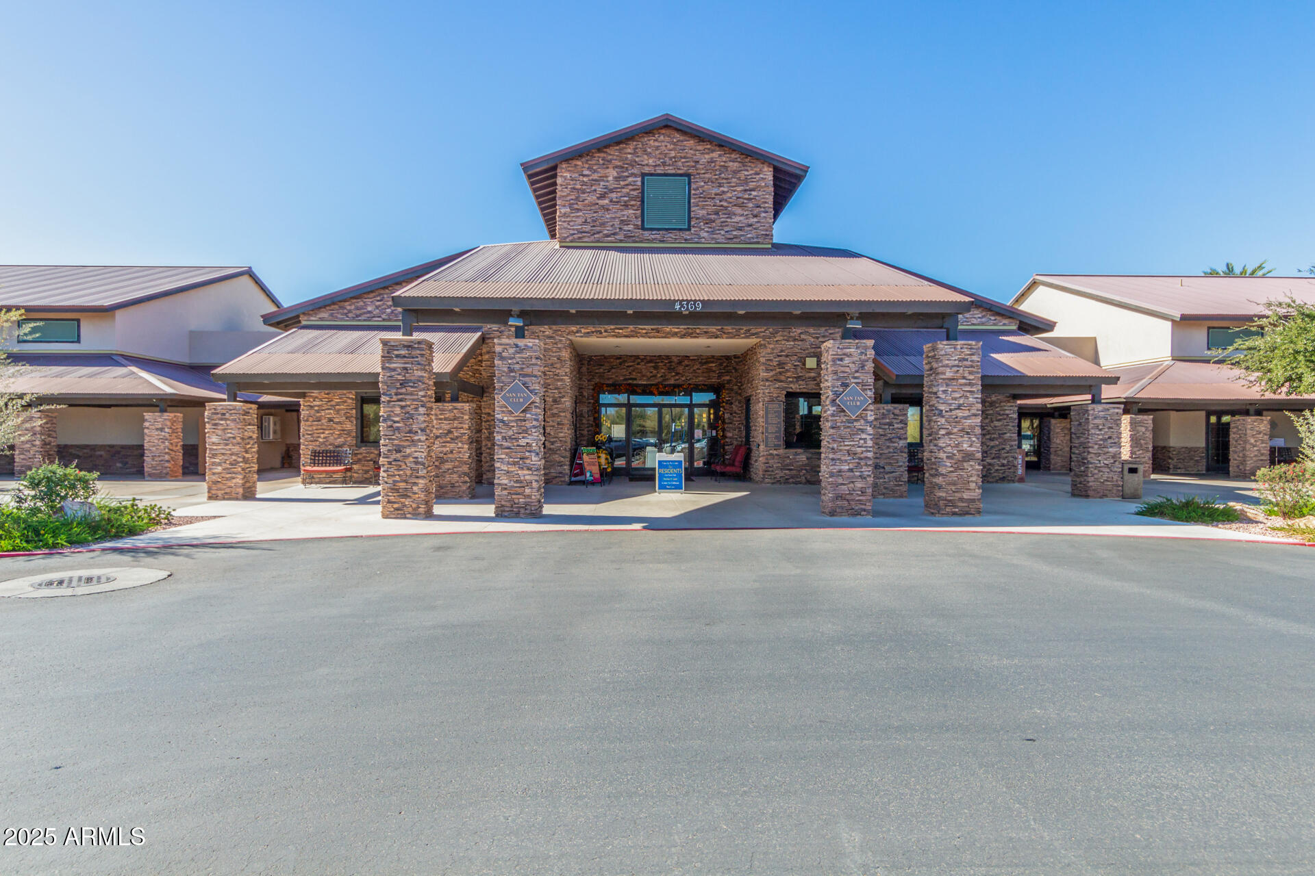 4553 East Narrowleaf Drive Gilbert, AZ 85298 - Photo 42 of 60 front view of a house with a outdoor space