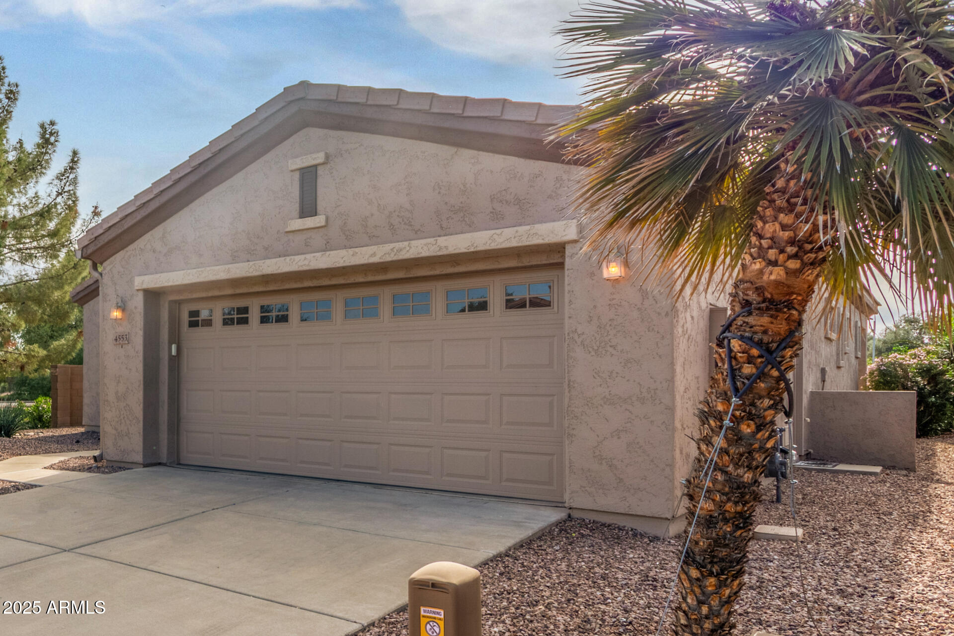 4553 East Narrowleaf Drive Gilbert, AZ 85298 - Photo 5 of 60 a front view of a house