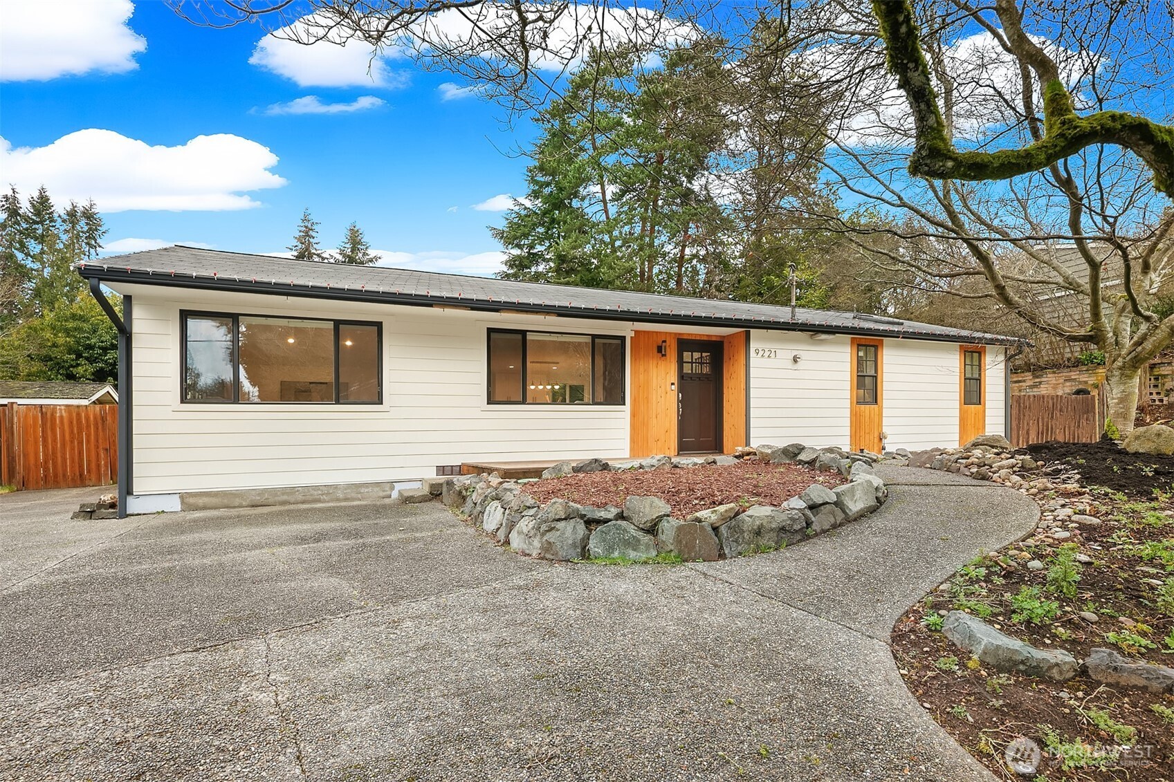 9221 224th Street Southwest Edmonds, WA 98020 - Photo 1 of 21 Gallery Image 1