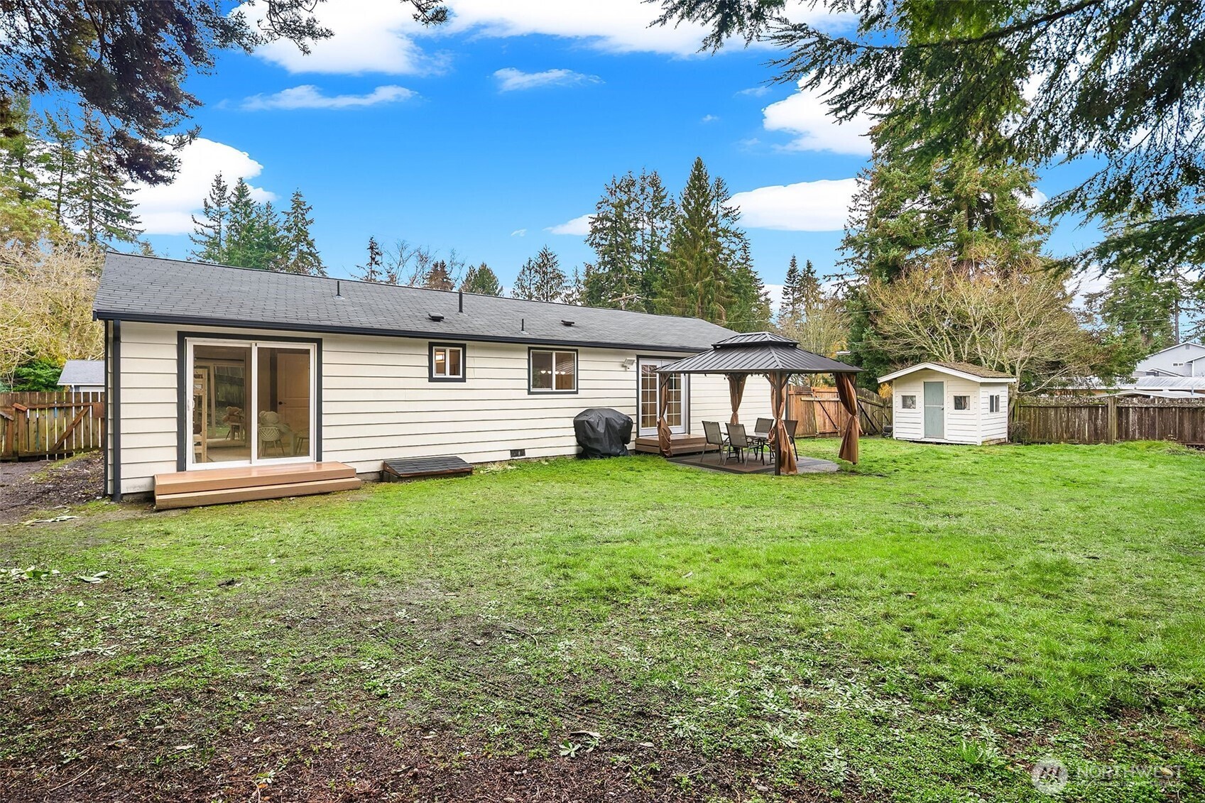 9221 224th Street Southwest Edmonds, WA 98020 - Photo 18 of 21 Gallery Image 18