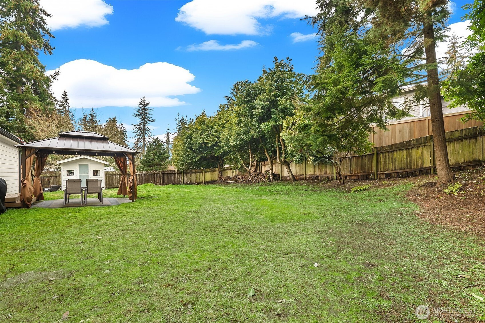 9221 224th Street Southwest Edmonds, WA 98020 - Photo 19 of 21 Gallery Image 19