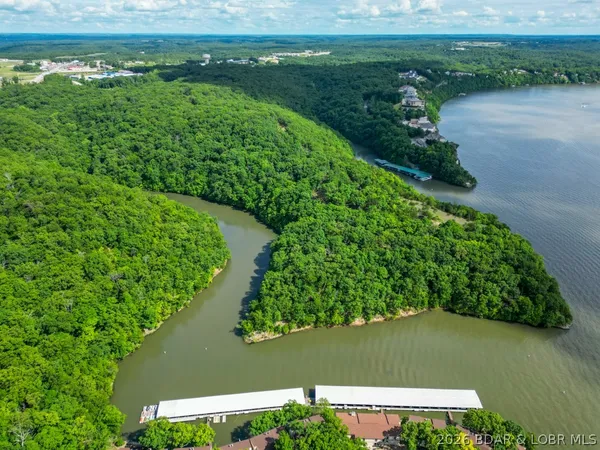 $29,999,900 | 0 Burton Duenke Lane, Osage Beach, MO 65065