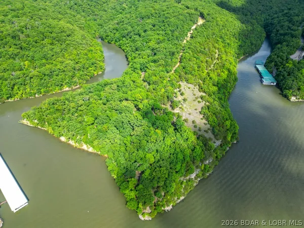 $29,999,900 | 0 Burton Duenke Lane, Osage Beach, MO 65065