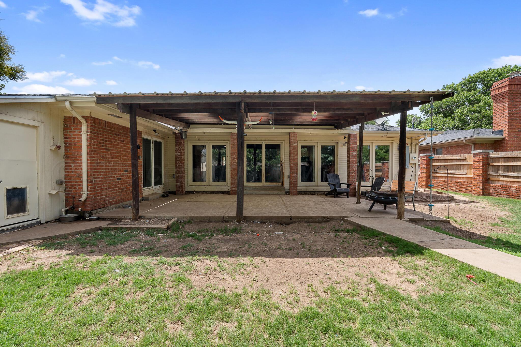 2307 Larry Street Amarillo, TX 79106 - Photo 33 of 35 Covered Patio