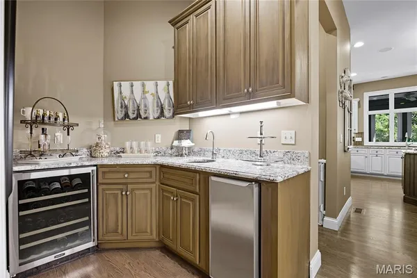 $1,810,000 | 1482 Country Lake Estates Drive, Chesterfield, MO 63005