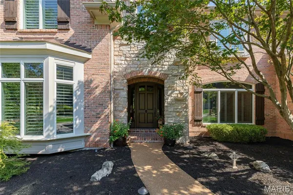 $1,810,000 | 1482 Country Lake Estates Drive, Chesterfield, MO 63005