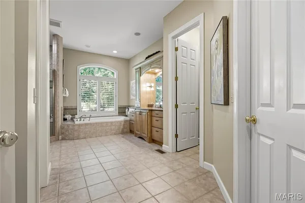 $1,810,000 | 1482 Country Lake Estates Drive, Chesterfield, MO 63005