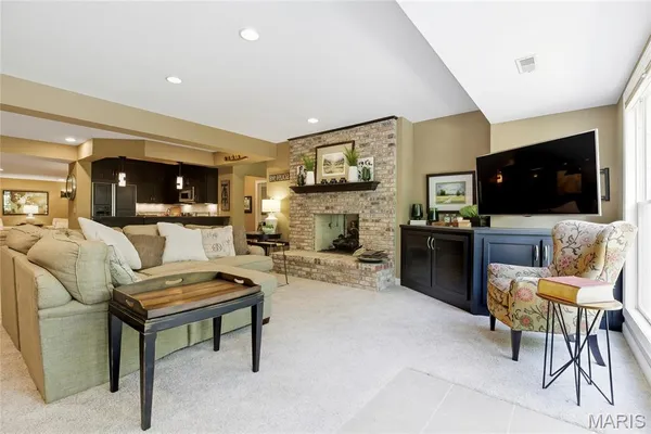 $1,810,000 | 1482 Country Lake Estates Drive, Chesterfield, MO 63005