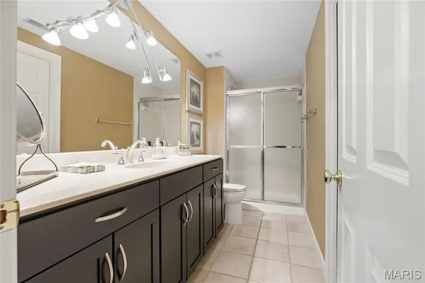 $1,810,000 | 1482 Country Lake Estates Drive, Chesterfield, MO 63005