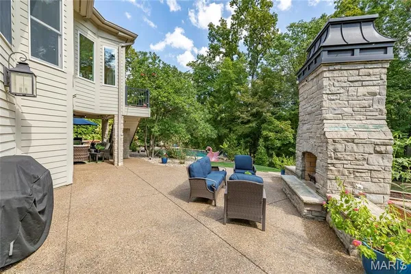 $1,810,000 | 1482 Country Lake Estates Drive, Chesterfield, MO 63005