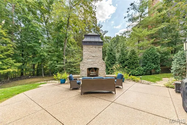 $1,810,000 | 1482 Country Lake Estates Drive, Chesterfield, MO 63005