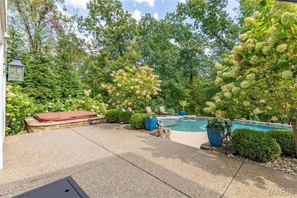 $1,810,000 | 1482 Country Lake Estates Drive, Chesterfield, MO 63005