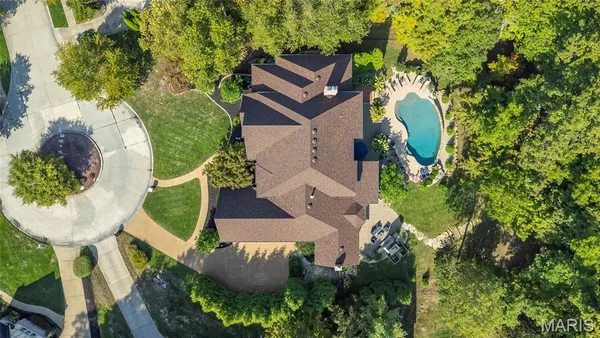 $1,810,000 | 1482 Country Lake Estates Drive, Chesterfield, MO 63005