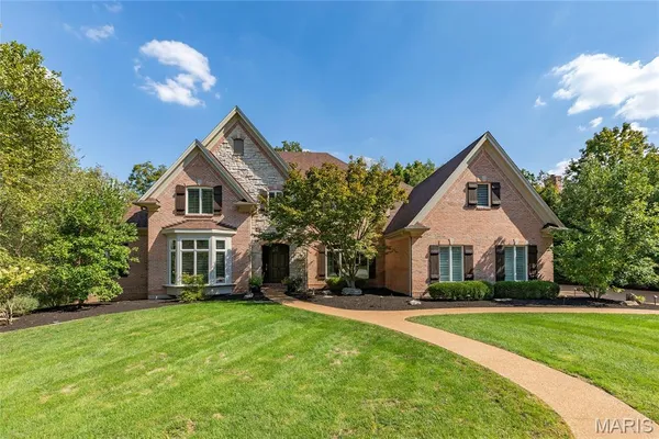 $1,810,000 | 1482 Country Lake Estates Drive, Chesterfield, MO 63005